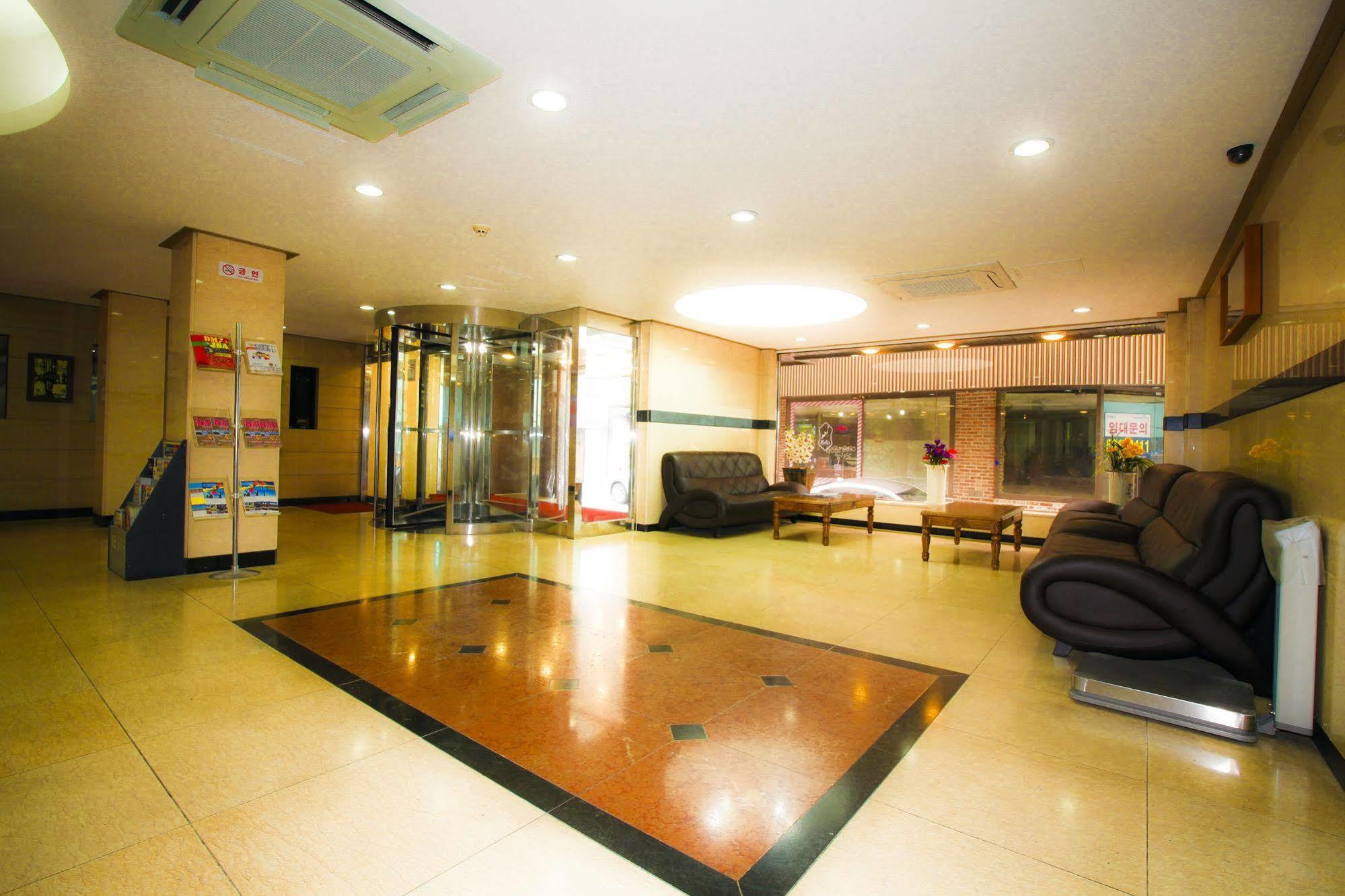 Namdaemun Palace Hotel Seoel Buitenkant foto