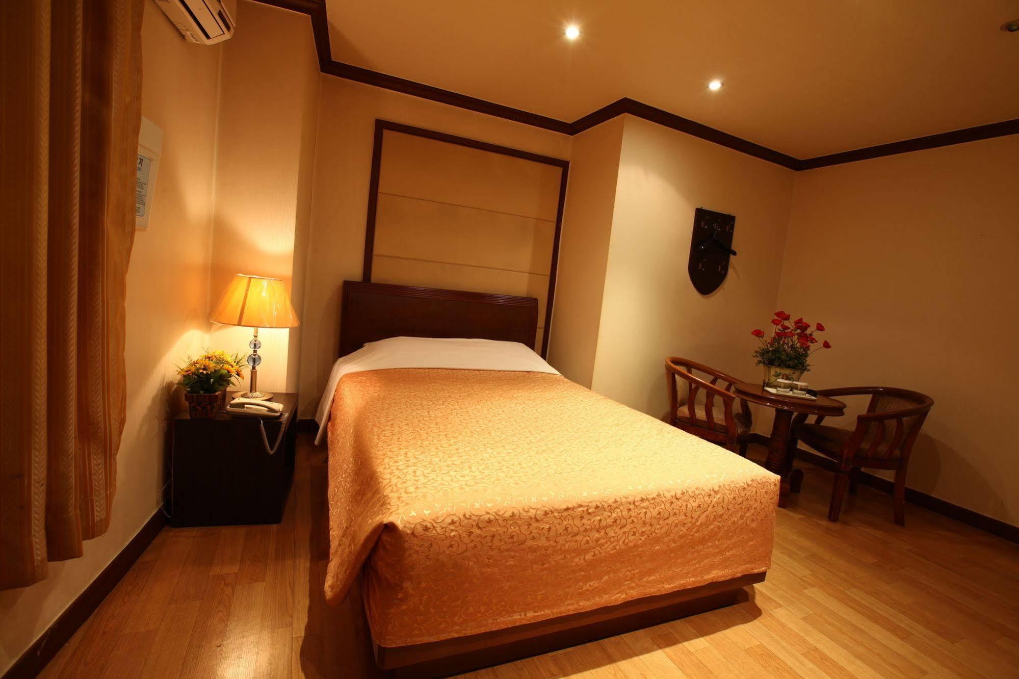 Namdaemun Palace Hotel Seoel Buitenkant foto